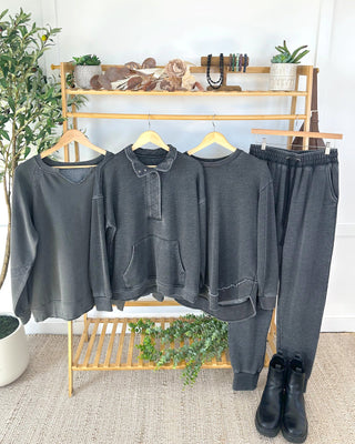 IN STOCK Vintage Wash Pullover - Black