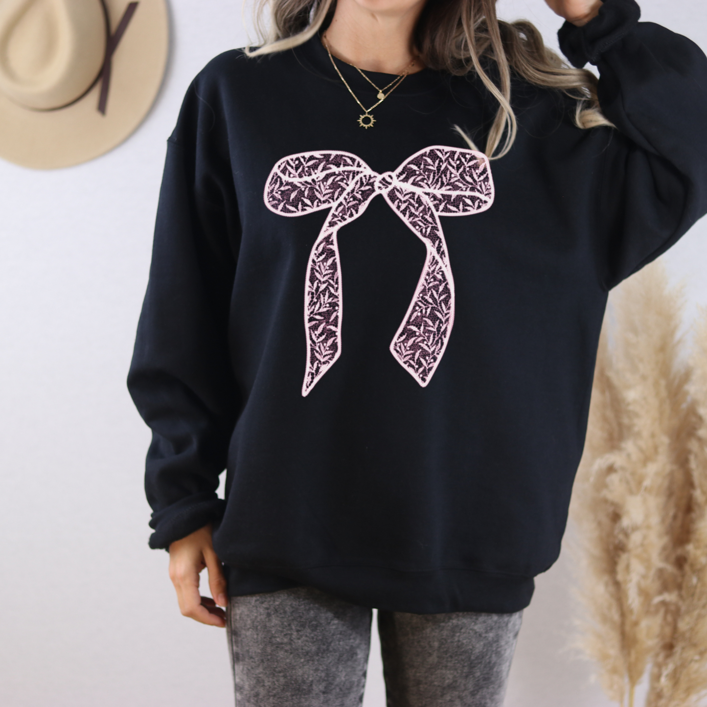 White lace bow SWEATSHIRT