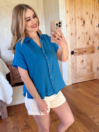 Short Sleeve Gauze Button Down Top In Deep Blue
