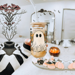 Grandmacore halloween glass cup
Botanical bee and butterfly tumbler
Witchy garden drinking glass
Mushroom and moon pattern cu