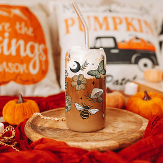 Halloween coffee lover gift
Garden party ghost tumbler
Botanical halloween present
Cottage witch gift glass