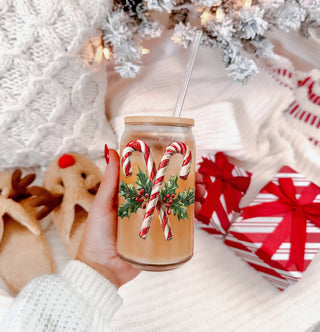Christmas glass cup 17oz with bamboo lid - Candy cane holly tumbler with glass straw - Holiday drinkware gift
Holiday glass tumbler 17oz - Christmas candy cane holly coffee cup bamboo lid - Festive drinkware with straw