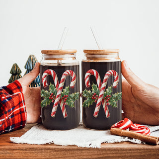 Traditional Christmas tumbler - candy cane and holly design glass with bamboo lid
Christmas kitchen gift - festive candy cane glass tumbler with straw