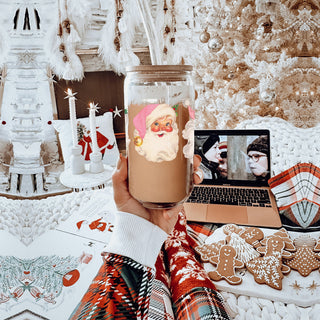 Christmas kitchen gifts glass cup 17oz - Vintage Santa pink hat tumbler bamboo lid glass straw - Holiday decor
Holiday coffee tumbler – festive glass cup with pink hat Santa faces