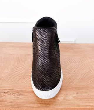 Timmibelle Wedge Sneaker in Black