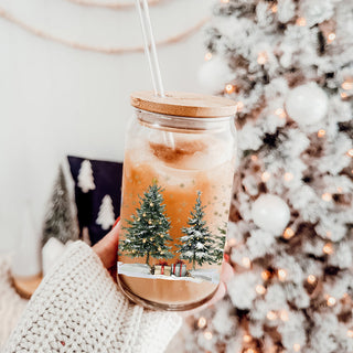 Christmas kitchen gifts glass cup 17oz - Winter wonderland tumbler bamboo lid glass straw - Holiday tree design
17oz Christmas glass tumbler - Winter tree holiday coffee cup with bamboo lid straw - Festive kitchen decor