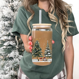 Winter wonderland Christmas tumbler cup with bamboo lid and straw
Christmas gift for her - glass tumbler with snowy trees and presents
Reusable glass holiday cup - festive Christmas tree tumbler with lid