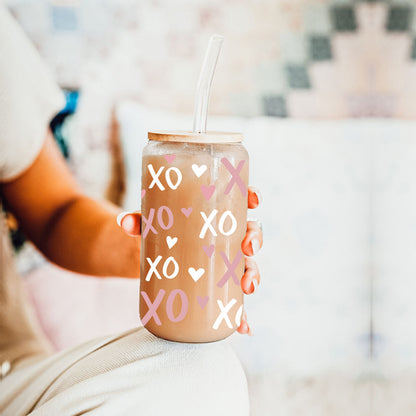 Modern 20oz glass cups with bamboo lid, pink XO’s and hearts.
Cute 20oz cups with bamboo lid, pink XO’s and heart graphics.
Valentine’s 20oz glass cups, bamboo lid, pink XO’s and hearts.