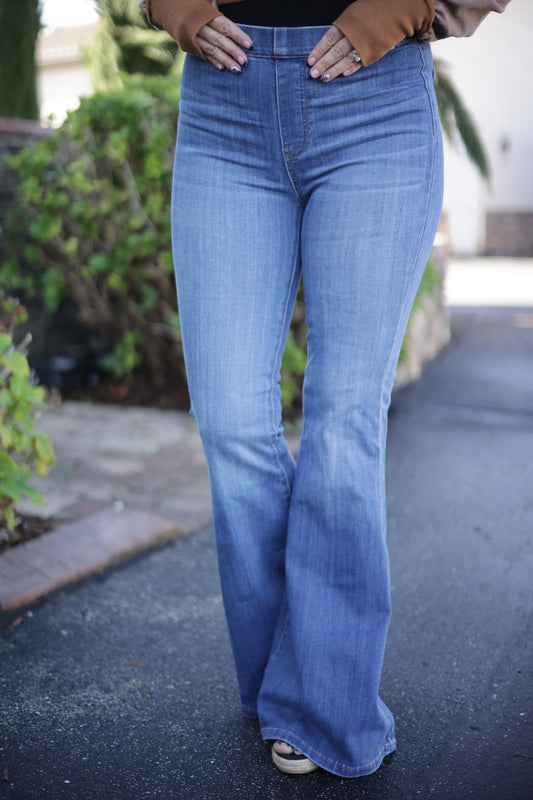 Super Flare Judy Blue Jeggings